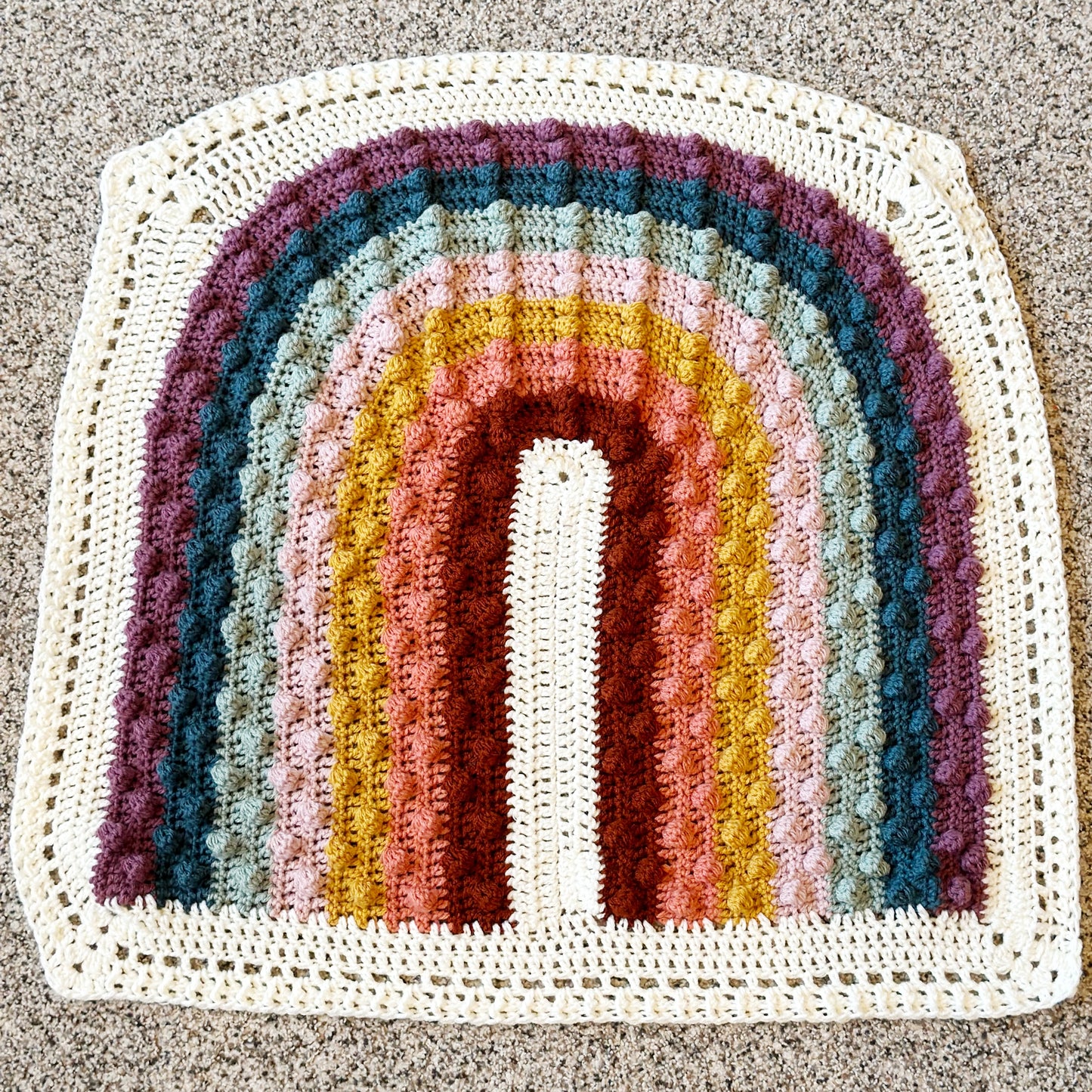 Large Juni Bobble Rainbow Blanket